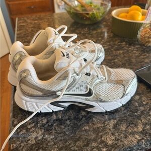 Nike V5 Running shoe